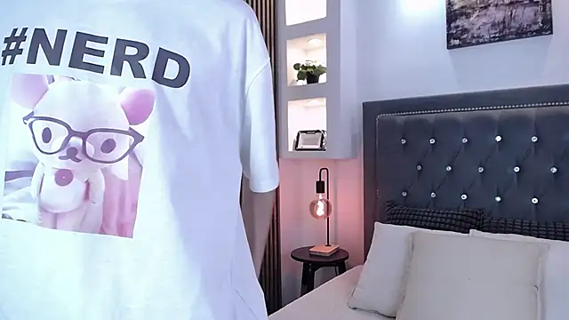 Emo Boy  online show from 03.26.26