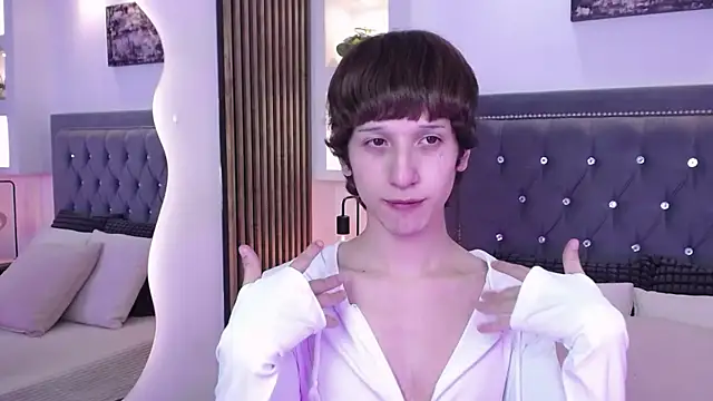 Snapshot of Emo_Boy_ chatting on 05.16.26 Emo Boy online show from 05.16.26