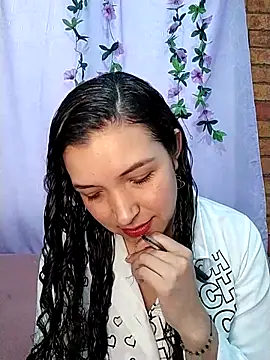 Miacollins12 online show from 10.21.25
