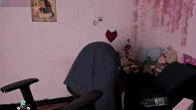 Emilycollei online show from 11.30.25