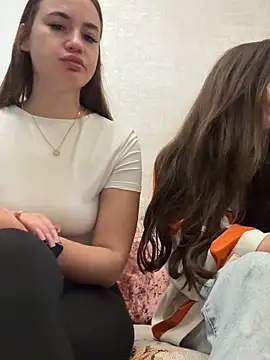 MayaGlow online show from 10.25.25