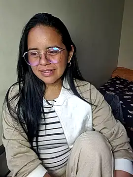 Miss  kendra  online show from 12.04.25