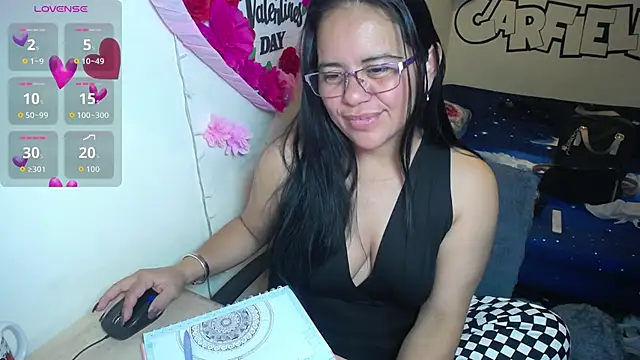 Snapshot of Miss__kendra_ chatting on 04.02.26 Miss kendra online show from 04.02.26