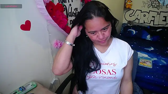 Snapshot of Miss__kendra_ chatting on 04.23.26 Miss kendra online show from 04.23.26