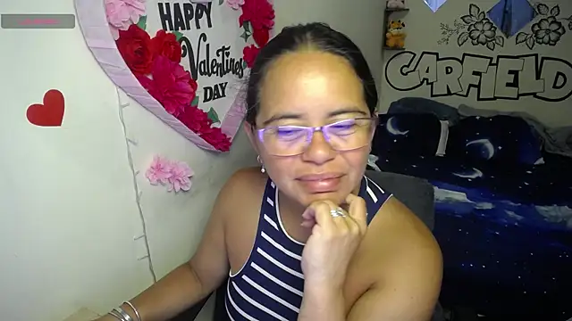 Snapshot of Miss__kendra_ chatting on 05.07.26 Miss kendra online show from 05.07.26
