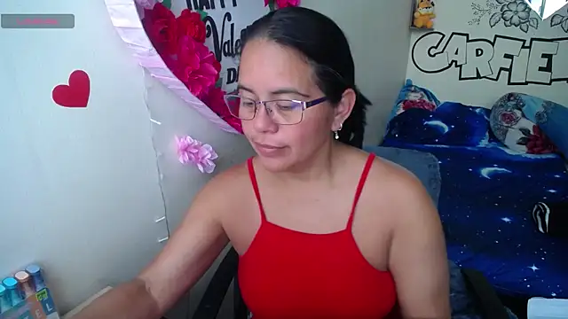 Snapshot of Miss__kendra_ chatting on 05.09.26 Miss kendra online show from 05.09.26
