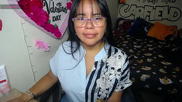 Snapshot of Miss__kendra_ chatting on 05.12.26 Miss kendra online show from 05.12.26