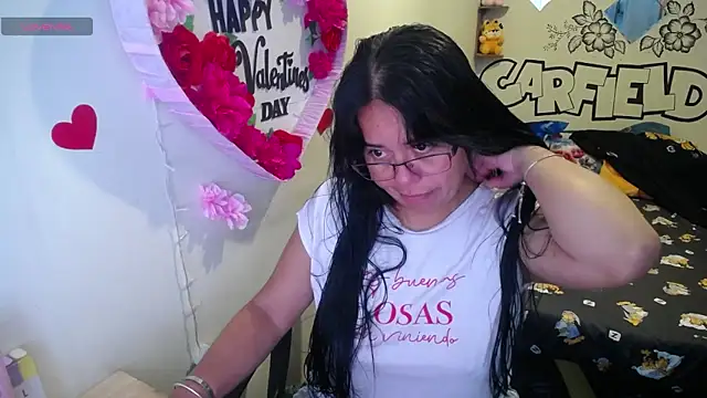 Snapshot of Miss__kendra_ chatting on 05.22.26 Miss kendra online show from 05.22.26