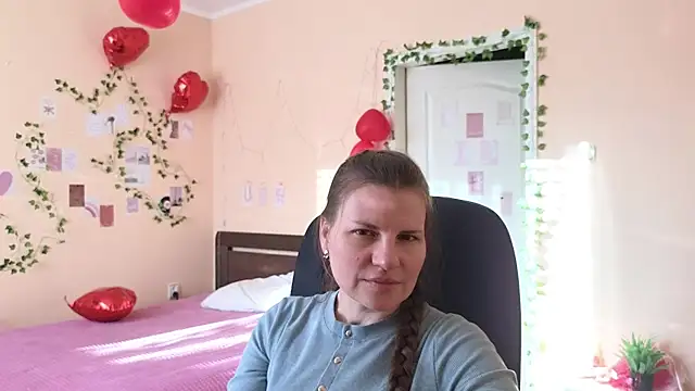 Snapshot of Mirabelle_Velvet chatting on 03.09.26 Mirabelle Velvet online show from 03.09.26