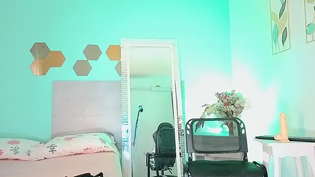 Darkcandyboy online show from 10.14.25