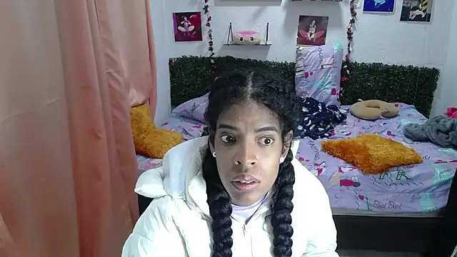 Snapshot of thianahorny chatting on 06.06.26 thianahorny online show from 06.06.26