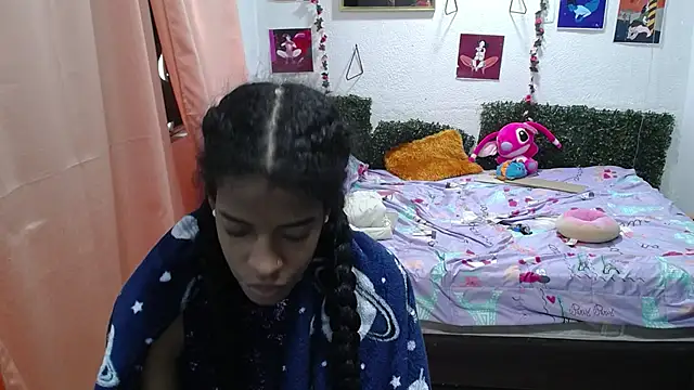 Snapshot of thianahorny chatting on 06.08.26 thianahorny online show from 06.08.26