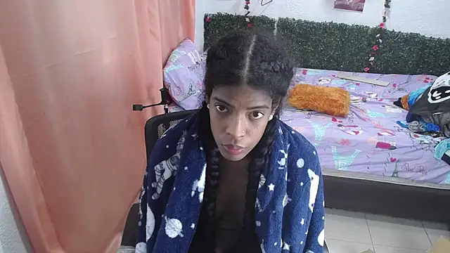 Snapshot of thianahorny chatting on 06.10.26 thianahorny online show from 06.10.26