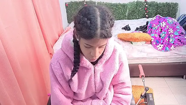 Snapshot of thianahorny chatting on 07.04.26 thianahorny online show from 07.04.26