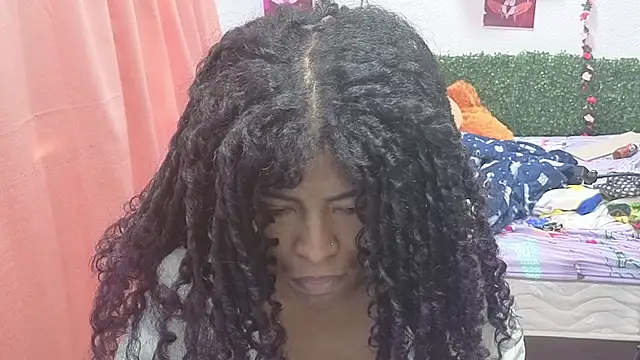 Snapshot of thianahorny chatting on 07.10.26 thianahorny online show from 07.10.26