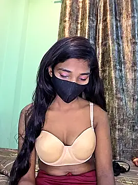 Snapshot of Sheeelaa chatting on 10.17.25 Sheeelaa online show from 10.17.25