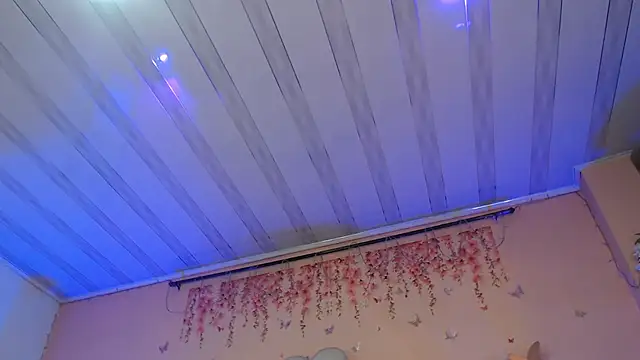 SweetRenata  online show from 11.25.25