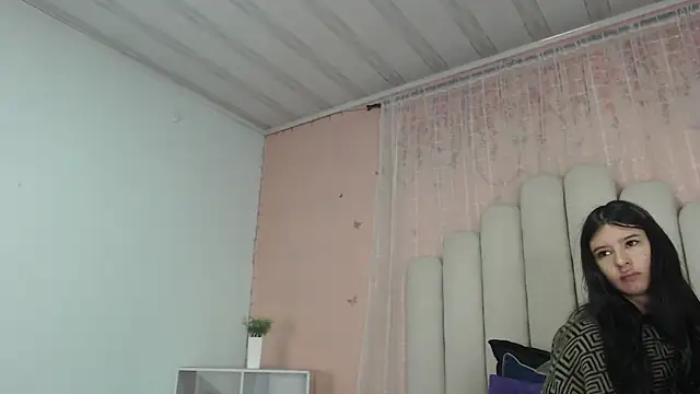 SweetRenata  online show from 01.10.26