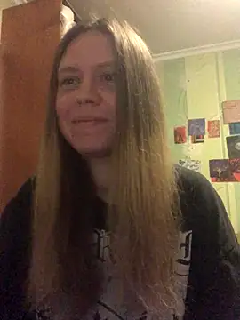 LunaVirelle online show from 11.02.25