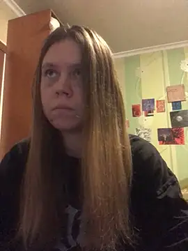 LunaVirelle online show from 11.25.25