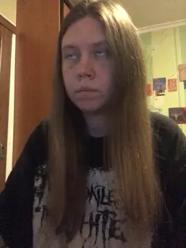 Snapshot of LunaVirelle chatting on 06.17.26 LunaVirelle online show from 06.17.26