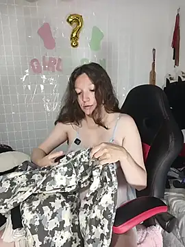 Lucy colee online show from 04.22.26