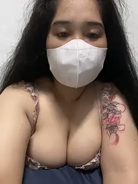 Snapshot of Min538 chatting on 10.10.25 Min538 online show from 10.10.25