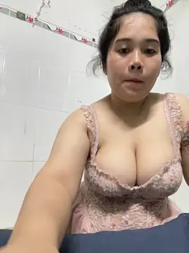 Snapshot of Min538 chatting on 10.15.25 Min538 online show from 10.15.25