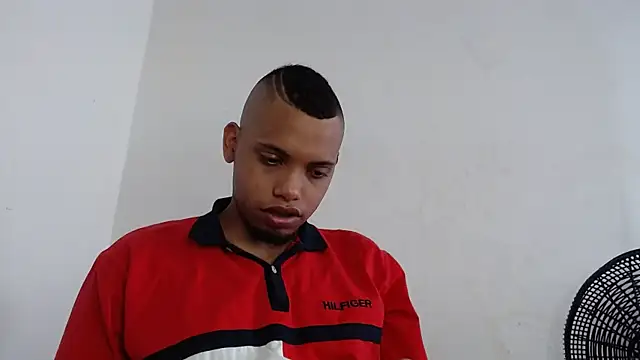 Snapshot of drako_monster chatting on 07.16.26 drako monster online show from 07.16.26