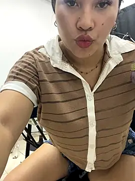 Vicky bloonde online show from 10.16.25