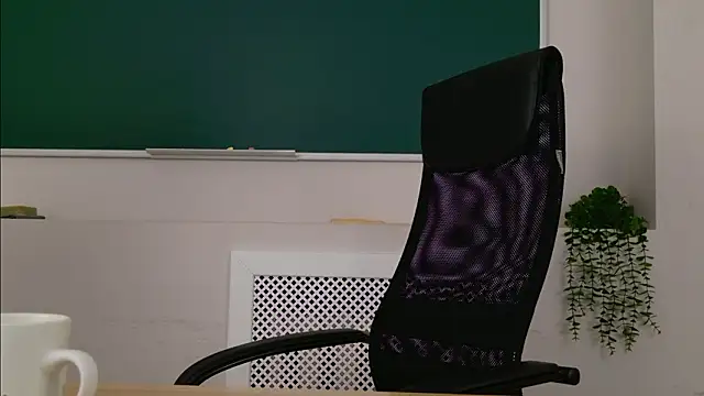 ClaireMathis online show from 03.25.26