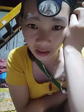 Snapshot of gio-thu chatting on 07.19.26 gio-thu online show from 07.19.26