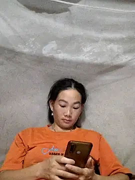 Snapshot of gio-thu chatting on 07.30.26 gio-thu online show from 07.30.26