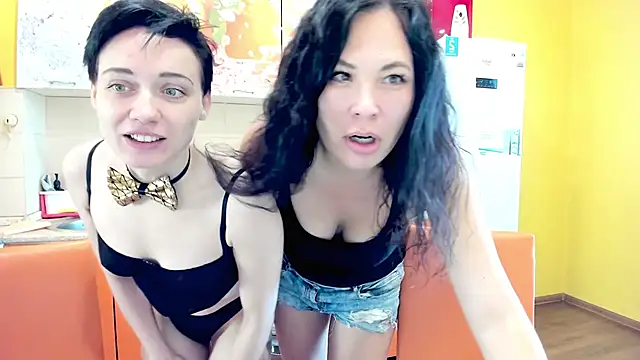 Victoria Panther online show from 11.30.25