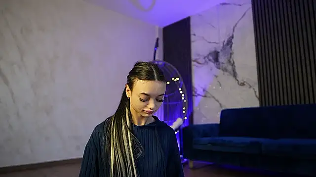 RachelRavee online show from 03.14.26