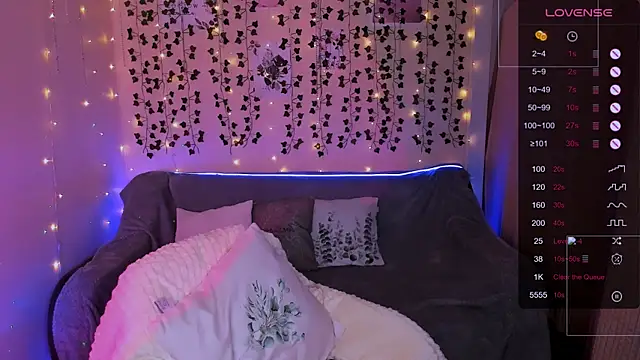 Evaa Braunn online show from 01.13.26