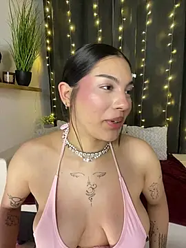 LoraShines online show from 07.09.26