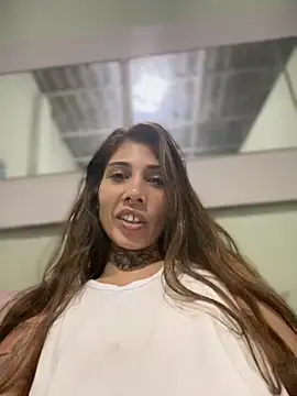 Snapshot of casalskunk chatting on 05.24.26 casalskunk online show from 05.24.26