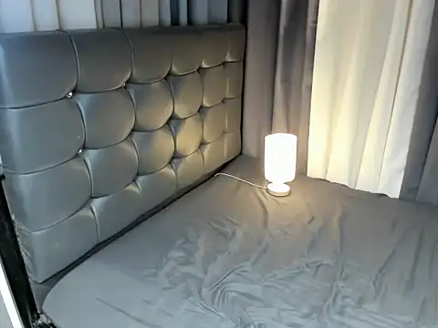 TsUncutAnyah online show from 11.19.25