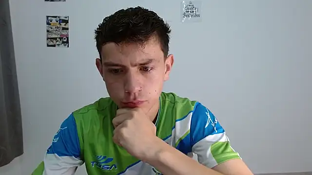 hot teo  online show from 12.02.25