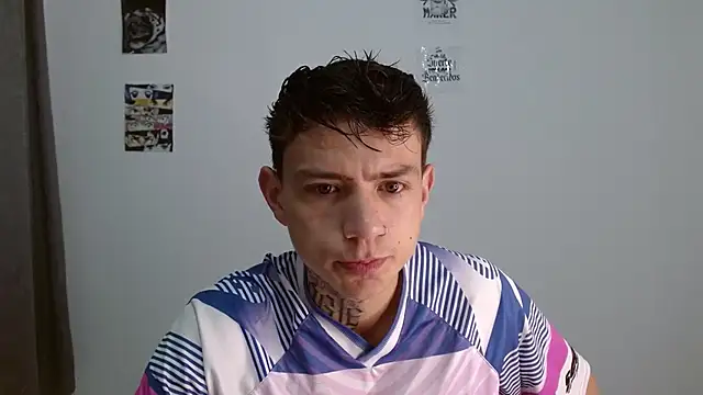 hot teo  online show from 12.04.25