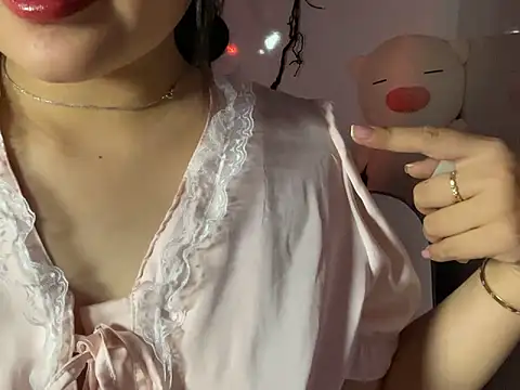 Snapshot of BeChinh_Lee chatting on 05.22.26 BeChinh Lee online show from 05.22.26