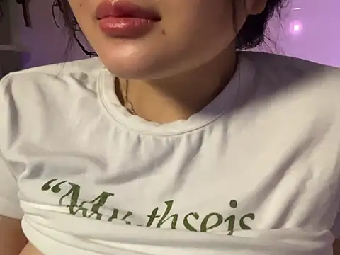 Snapshot of BeChinh_Lee chatting on 05.29.26 BeChinh Lee online show from 05.29.26