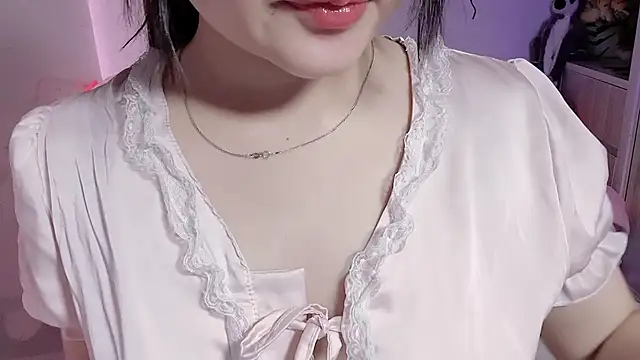 Snapshot of BeChinh_Lee chatting on 06.24.26 BeChinh Lee online show from 06.24.26