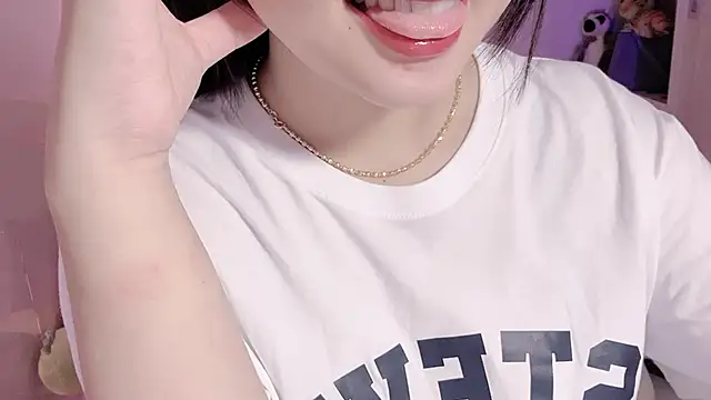 Snapshot of BeChinh_Lee chatting on 06.28.26 BeChinh Lee online show from 06.28.26