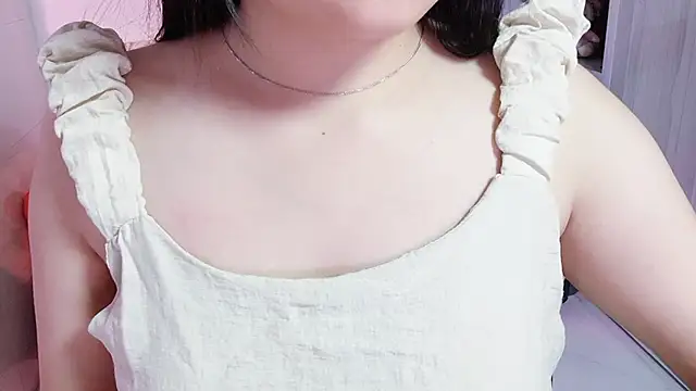 Snapshot of BeChinh_Lee chatting on 07.22.26 BeChinh Lee online show from 07.22.26