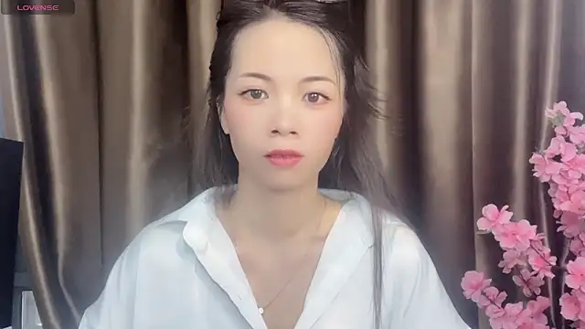 Lynnalltop-165-KeKe online show from 10.15.25