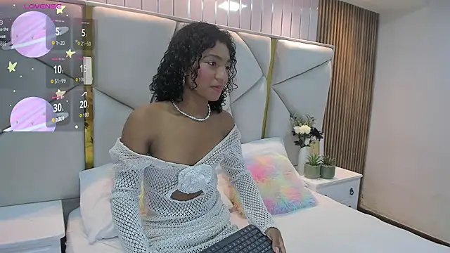 Snapshot of rebeca_brown_ chatting on 05.17.26 rebeca brown online show from 05.17.26