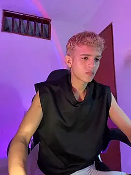 tylernova online show from 11.08.25