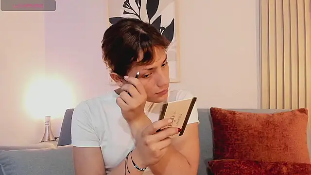 KassMonroe online show from 02.20.26